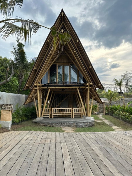 Damuh Alam, Lovina, Indonesia