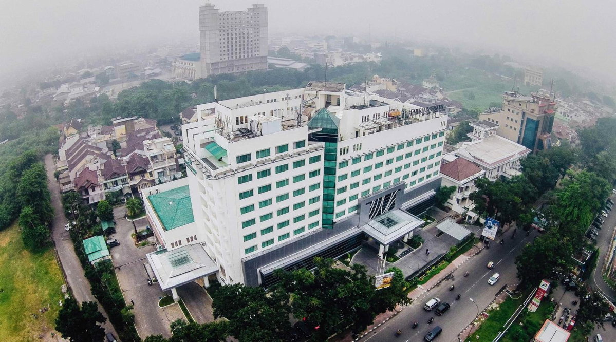 Emerald Garden International Hotel, Индонезия