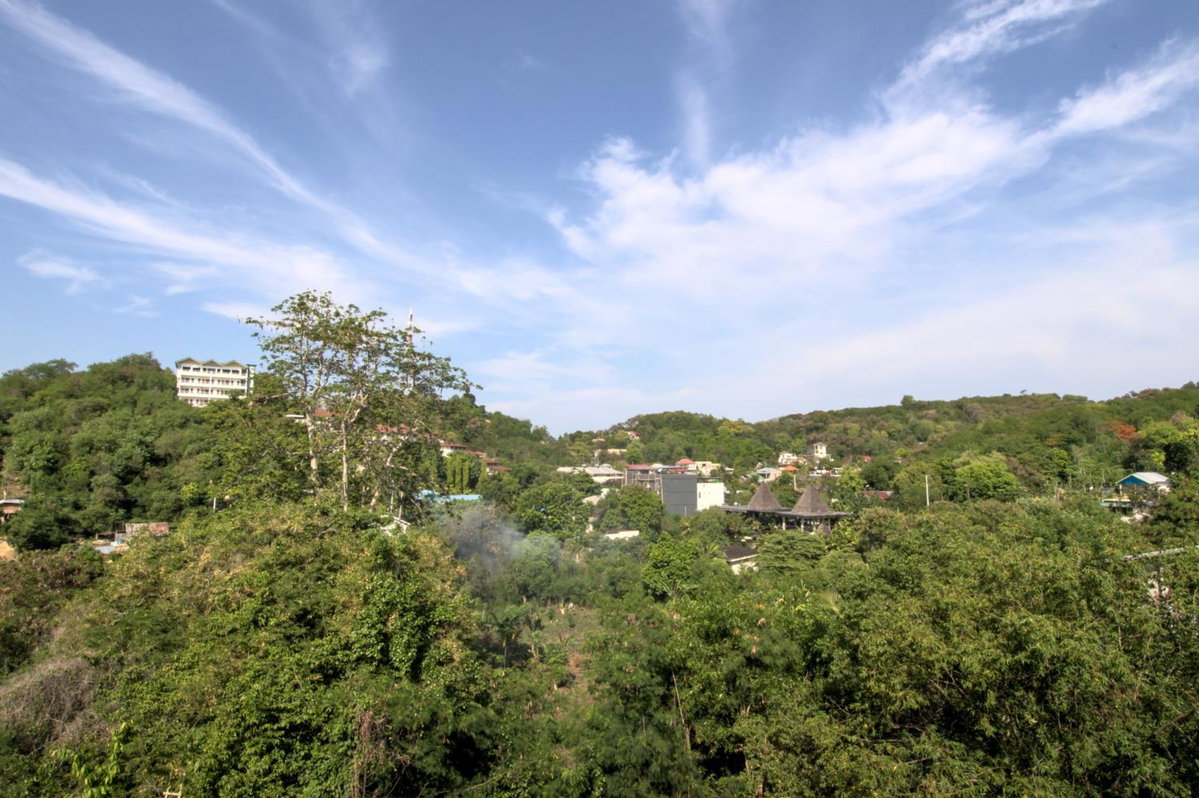 Hotel · Hotel Bonne Nuit, Labuan Bajo