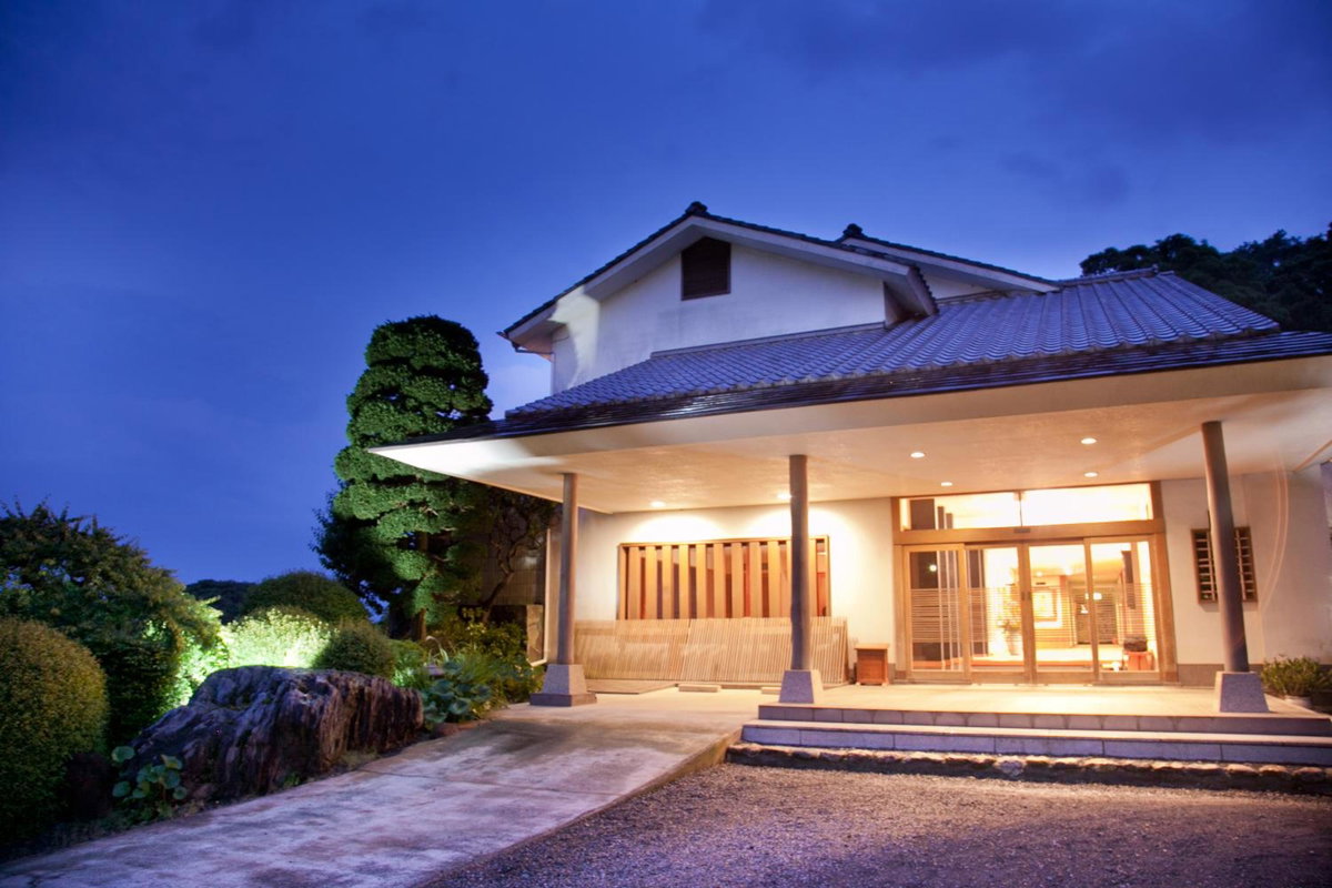 Isaribi (No Children), Japan