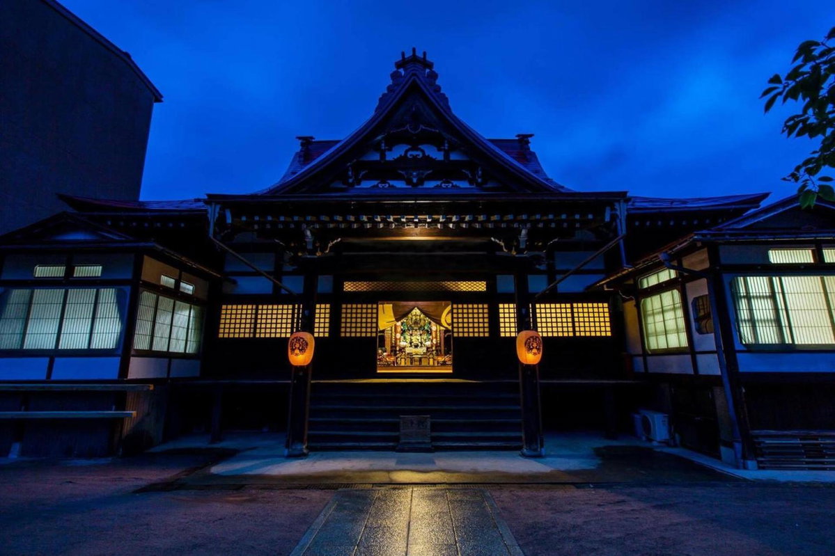 Temple Hotel Takayama Zenkoji, Japon