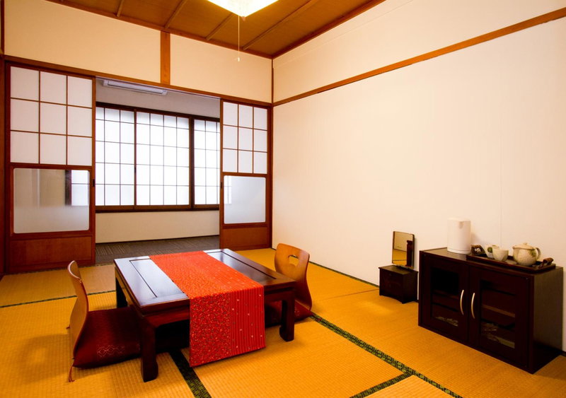 Guesthouse Fujinokura Kawaguchiko Ekimaeten, Fujikawaguchiko, Japan