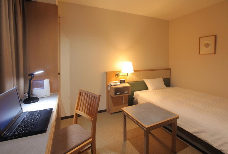 Odakyu Station Hotel Hon-Atsugi, Atsugi, Япония