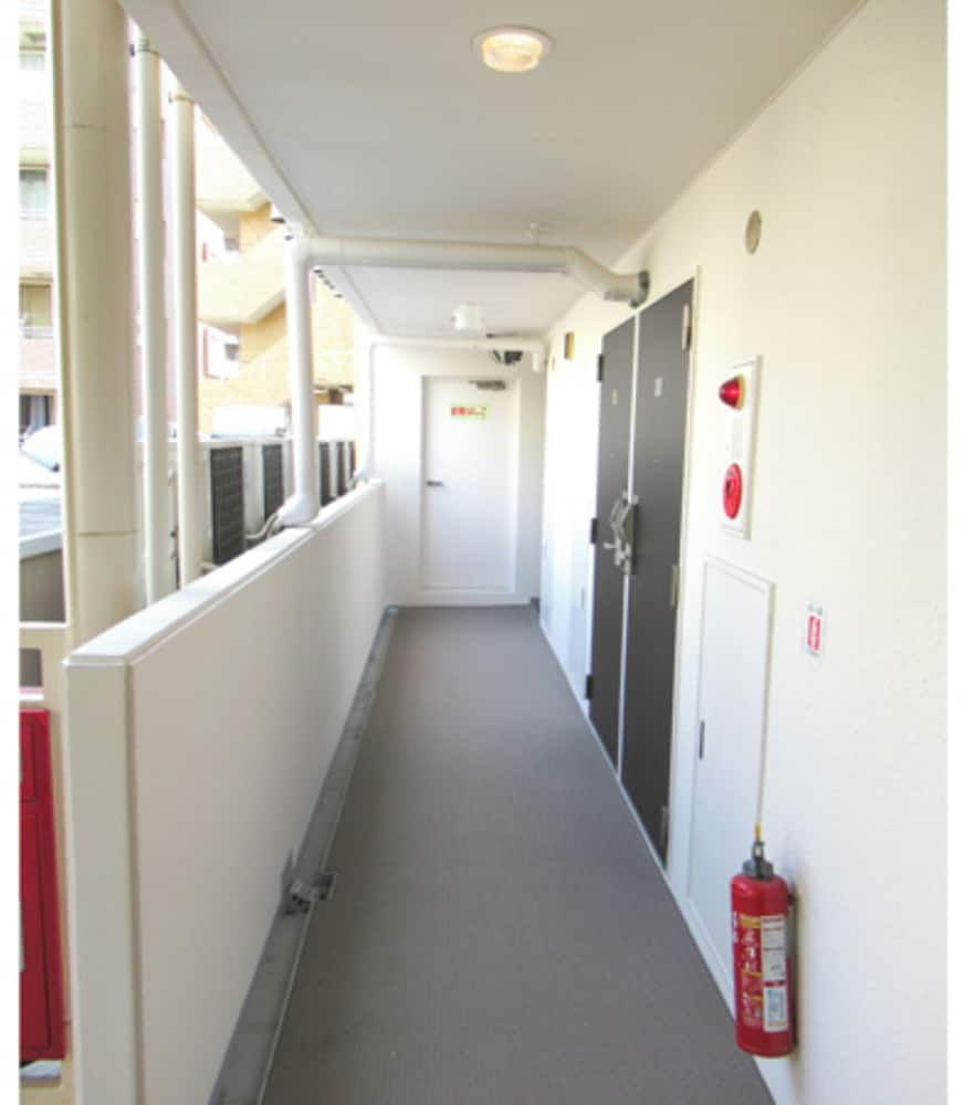 Отель · HOTEL LiVEMAX Kawasaki Ekimae, Kawasaki