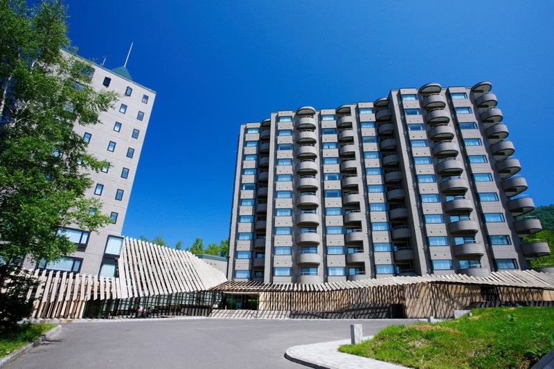 One Niseko Resort Towers, Niseko, Япония