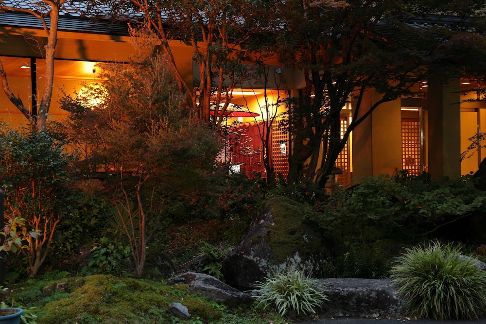 Hôtel · Yufuin Onsen Ryokan Mebaeso, Yufu