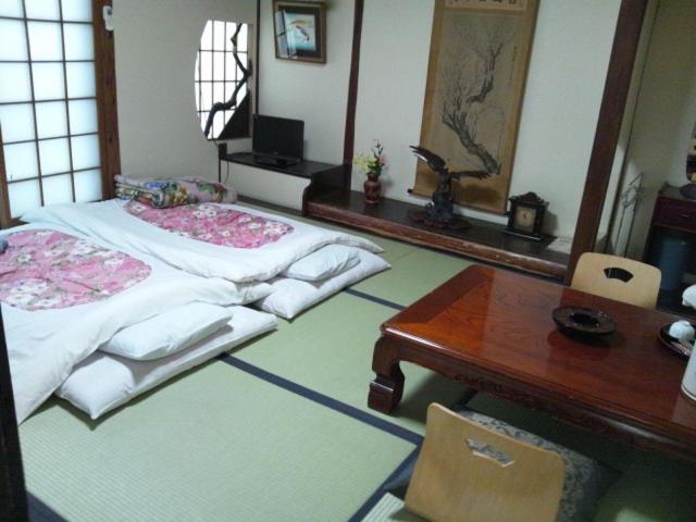 Takigawa Ryokan, Kyoto, Japan