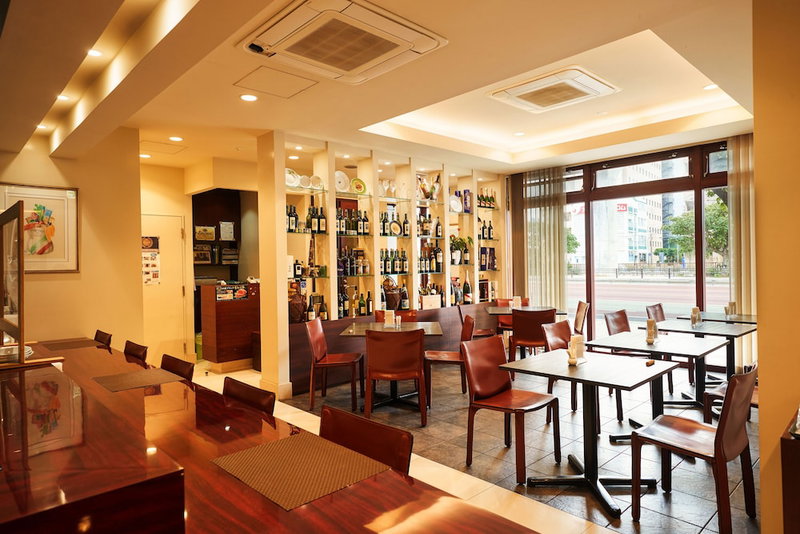 Hotel Yuquesta Asahibashi, Naha, Japon