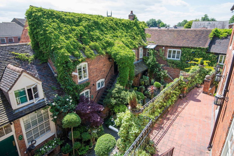 The Greyhound Coaching Inn, Lutterworth, United Kingdom