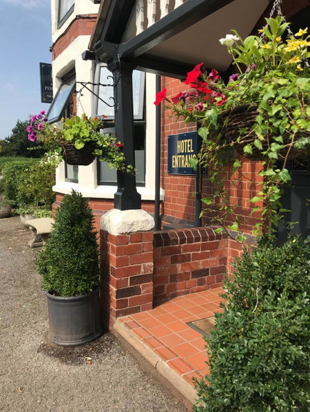 Rowton Poplars Hotel, Chester, Великобритания