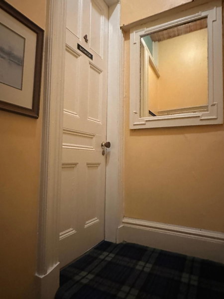 Rosehall Hotel, Edinburgh, Великобритания