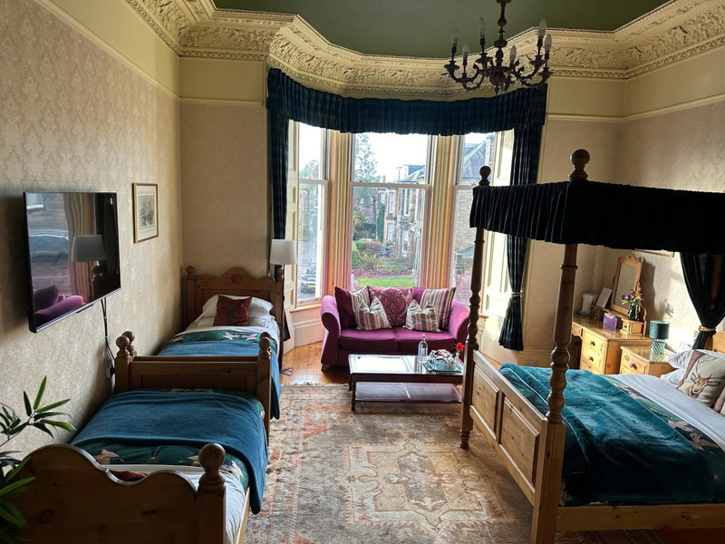 Rosehall Hotel, Edinburgh, Великобритания