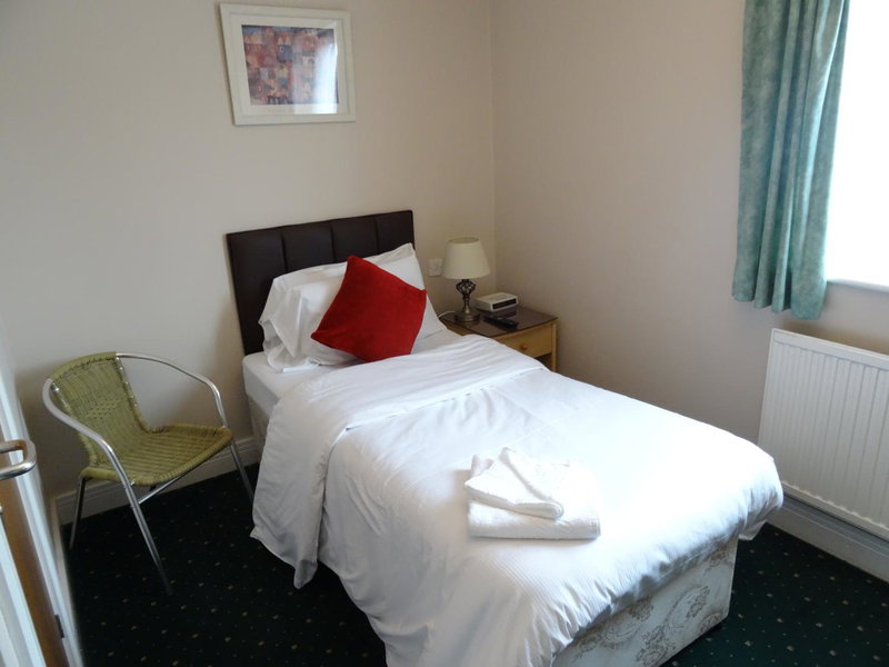 AJ Lodge, Slough, Reino Unido