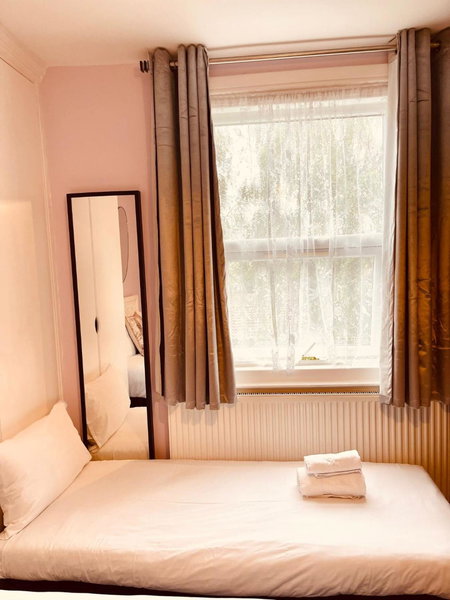 United Lodge Hotel, London, Великобритания