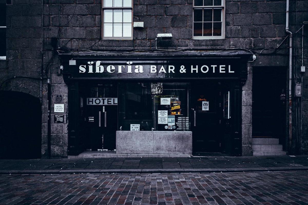 Siberia Bar & Hotel, Vereinigtes Königreich