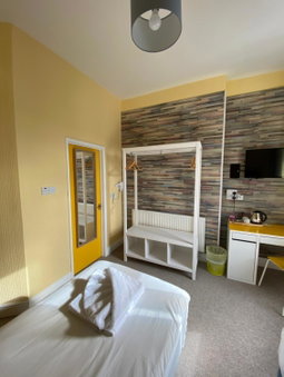 WiseStay, Cardiff, Великобритания