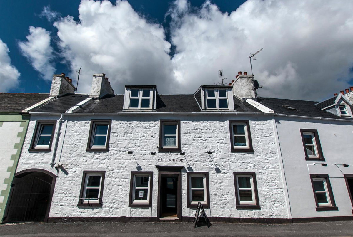 Отель · Lochside Hotel, Bowmore