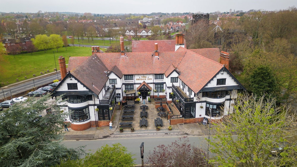 Bridge Inn by Greene King Inns, Vereinigtes Königreich