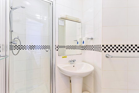 OYO Stade Court Hotel, Hythe, United Kingdom