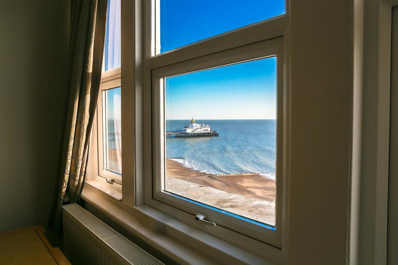 The Cumberland Hotel, Eastbourne, Великобритания