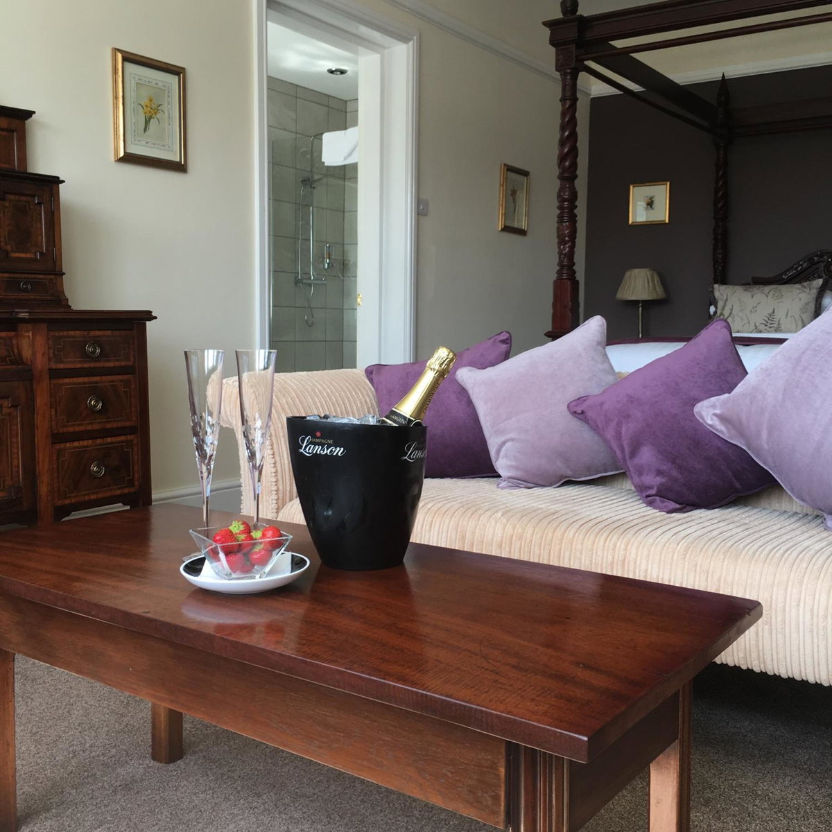 Hotel · The Eagles Hotel, Colwyn Bay