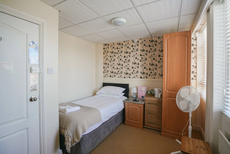 The Sheldon B&B, Eastbourne, Великобритания