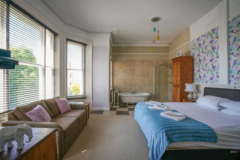 The Sheldon B&B, Eastbourne, Великобритания