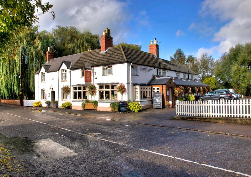 The White Lion Inn, Oakham, Великобритания