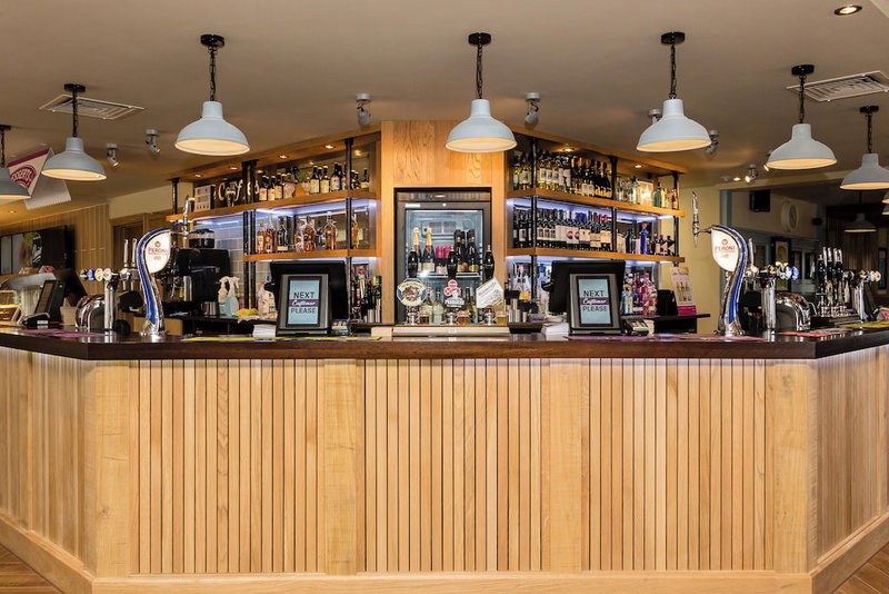The Aviator, formerly Smugglers Cove, Clacton On Sea by Marston's Inns, Clacton-on-Sea, Великобритания