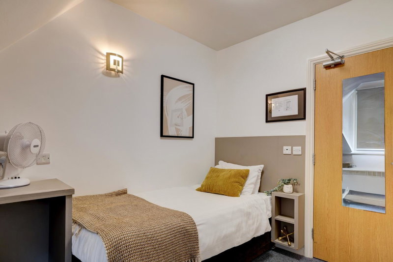 Belvilla Ilford Station Hotel, 4 min from Elizabeth line, Ilford, Vereinigtes Königreich