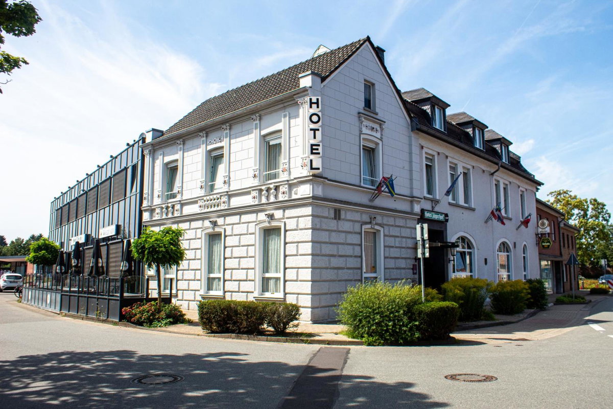 Hotel · Airport Hotel Jägerhof Weeze, Weeze