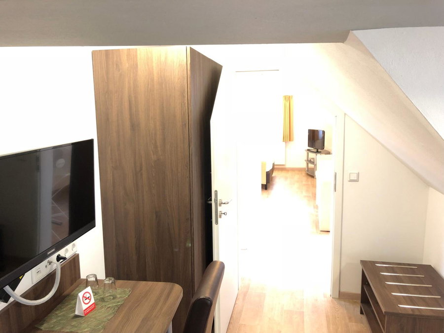 Hotel Garni Goldene Traube, Bad Windsheim, Germany