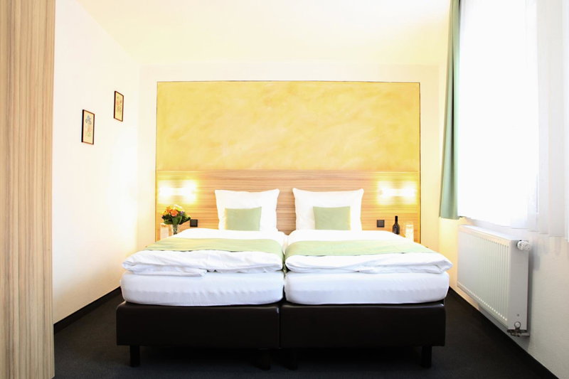 Hotel Garni Goldene Traube, Bad Windsheim, Germany