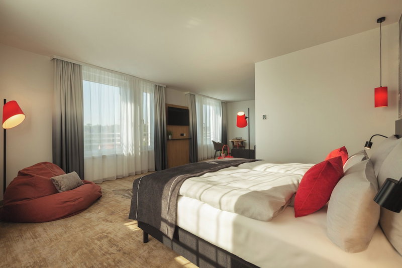 Holiday Inn - the niu, Sparrow Regensburg by IHG, Regensburg, Germany