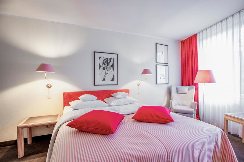 Romantik Hotel Landschloss Fasanerie, Zweibruecken, Germany
