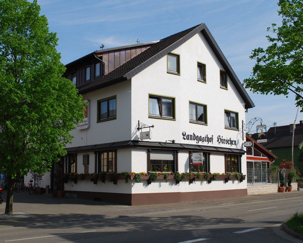 Hotel · Hotel Werneths Landgasthof Hirschen, Rheinhausen