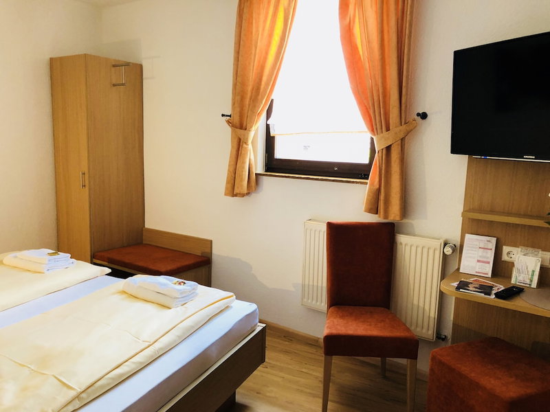 Hotel Werneths Landgasthof Hirschen, Rheinhausen, Germany