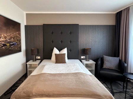 Eisberg Hotel Schwanen, Lahr, Германия