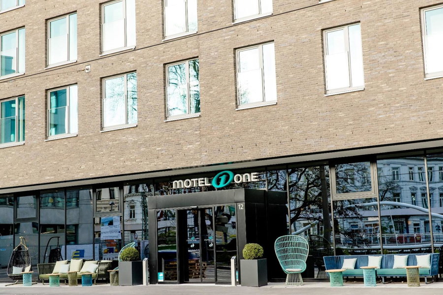 Motel One Bonn-Hauptbahnhof, Bonn, Germany