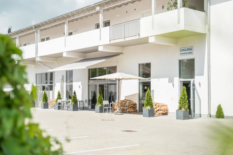 Pension Wess, Neufinsing, Germany
