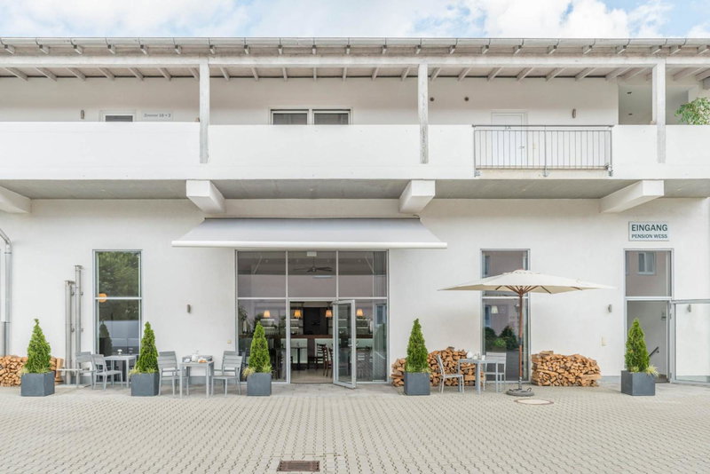 Pension Wess, Neufinsing, Germany