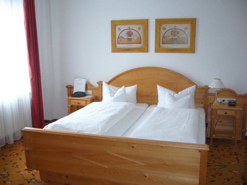 Flair Hotel Vier Jahreszeiten, Metzingen, Germany