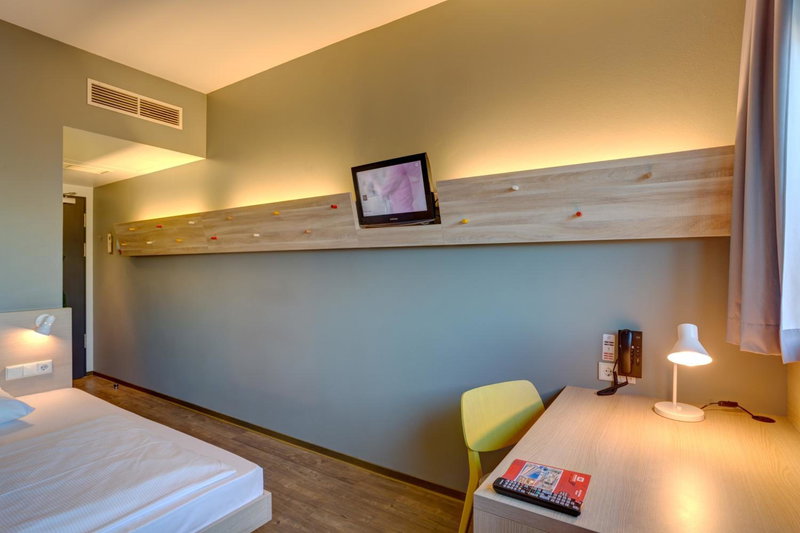 MEININGER Hotel Berlin Airport, Berlin, Alemania