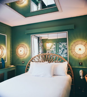 La Mondaine, Paris, France