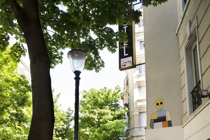 Hotel du Mont Dore, Paris, France