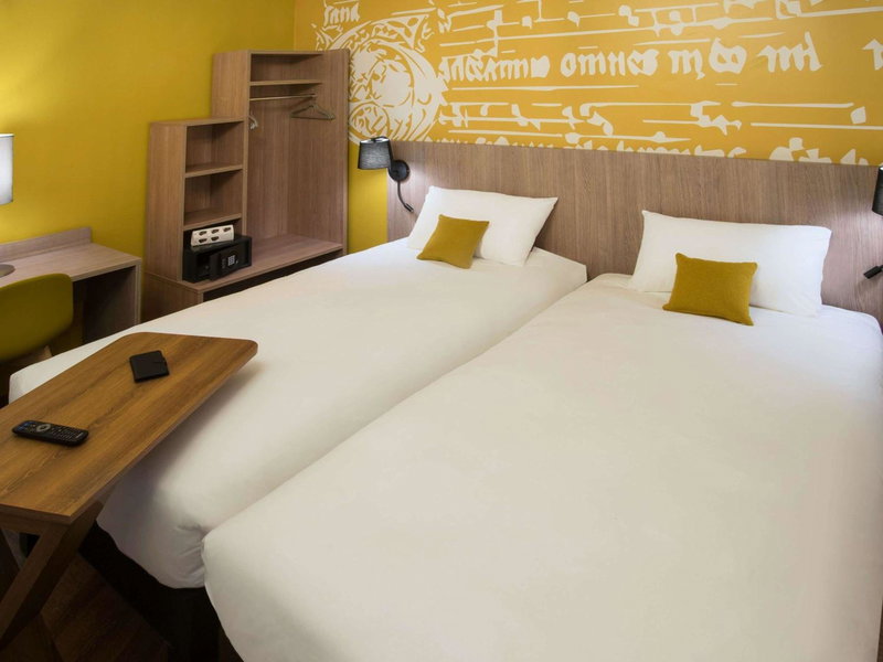ibis Styles Carcassonne La Cité, Carcassonne, France