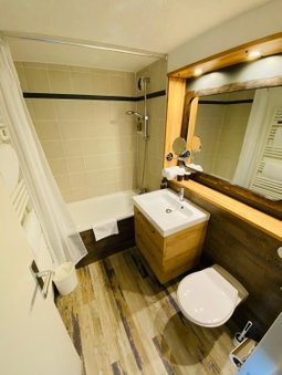 Kyriad Lisieux, Lisieux, France