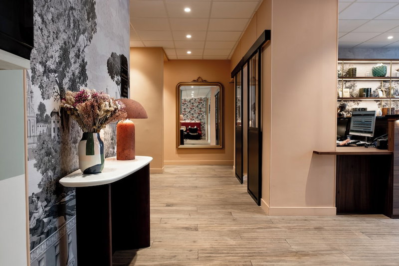 Hotel Kyriad Paris 10 Canal Saint Martin, Paris, Франция