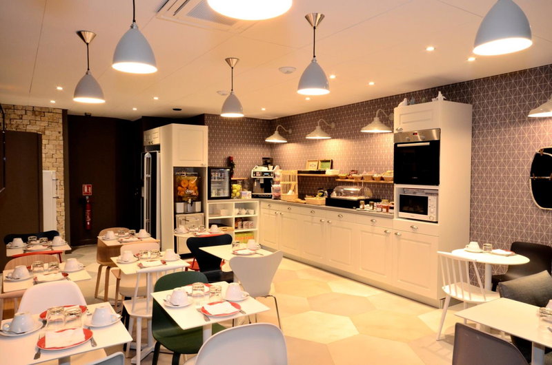 Green hotels Confort Paris 13, Paris, Франция