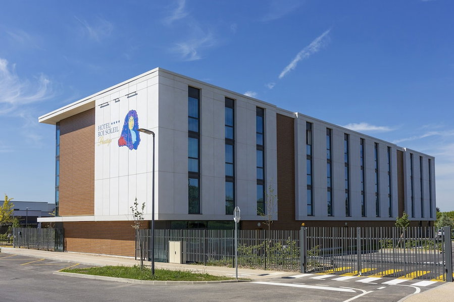 Hôtel Roi Soleil Prestige Plaisir - St Quentin, Plaisir, France